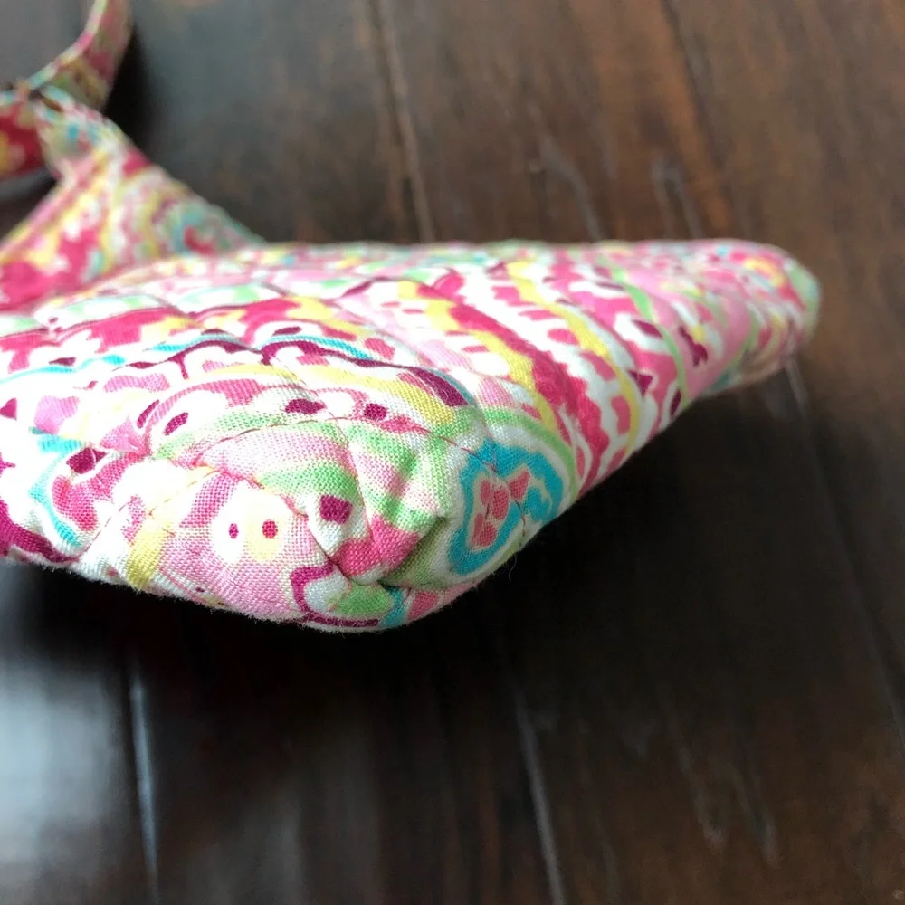 24.Vera Bradley Crossbody Bag